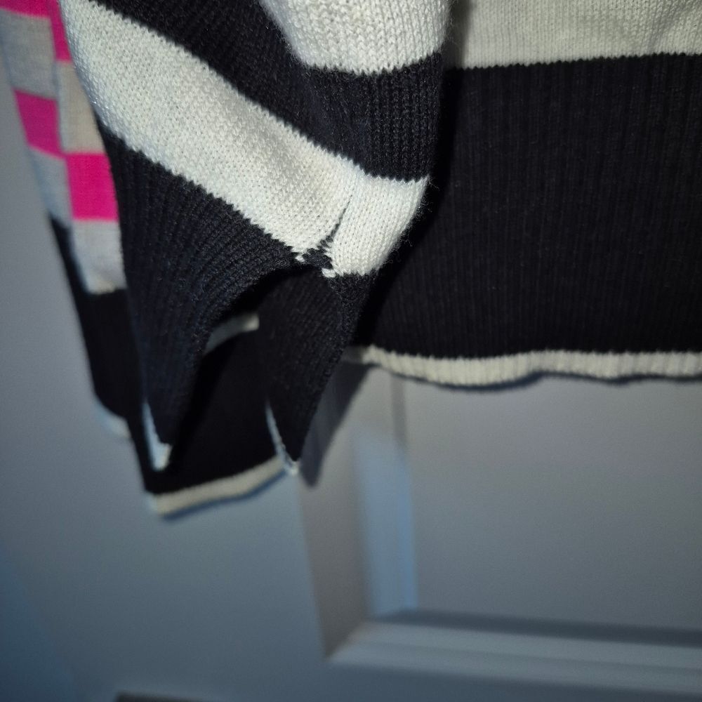 Wispr by Brodie Mockneck White Black Pink Striped Sweater XS - Picture 5 of 5